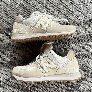 New balance shoes
